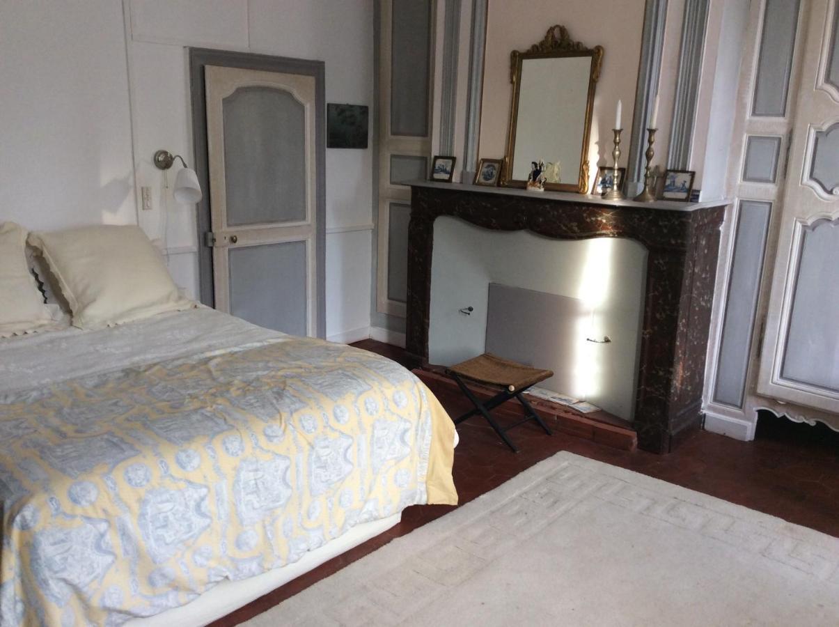 La Chambre De La Tour Orbais Room photo